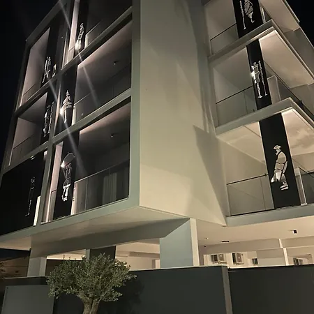 Nesseus Lux - Near Unic & Euc *