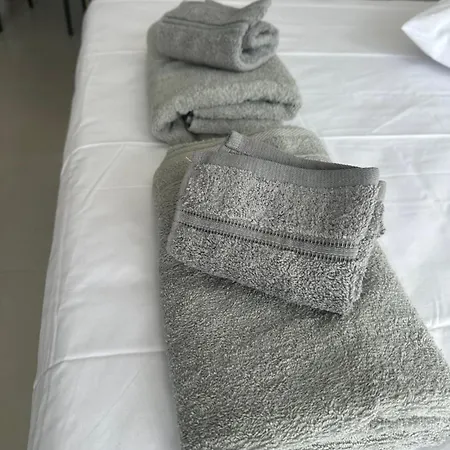 Nesseus Lux - Near Unic & Euc Lägenhet *