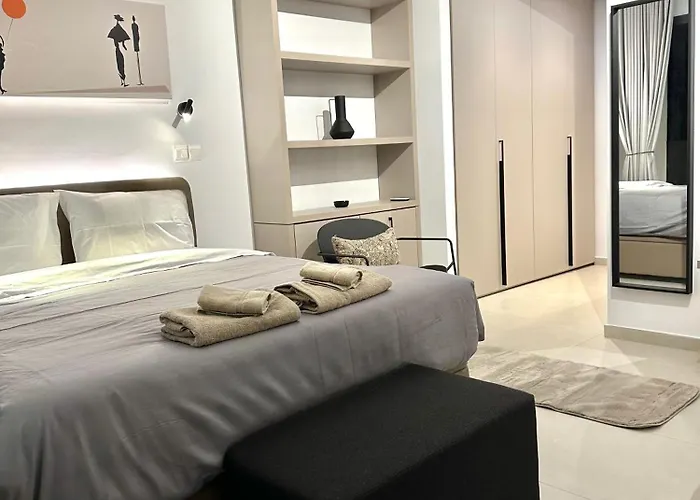 Nesseus Lux - Near Unic & Euc Ayios Dhometios