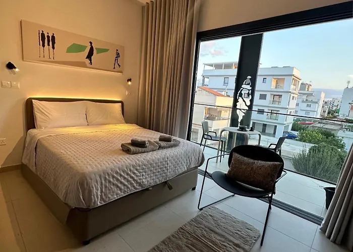 Nesseus Lux - Near Unic & Euc Ayios Dhometios