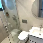 شقة Nesseus Lux - Near Unic & Euc Agios Dhometios