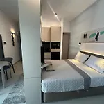 Nesseus Lux - Near Unic & Euc * Agios Dhometios