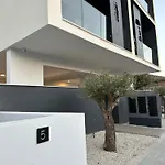 Nesseus Lux - Near Unic & Euc Apartment Agios Dhometios