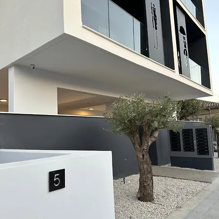 Nesseus Lux - Near Unic & Euc Apartment Agios Dhometios