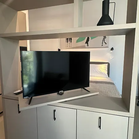 Nesseus Lux - Near Unic & Euc *