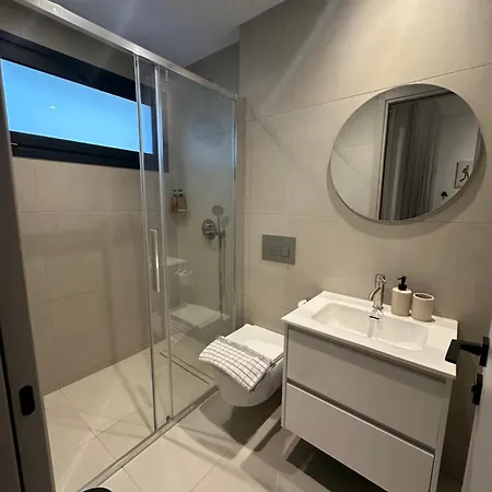 Nesseus Lux - Near Unic & Euc Appartement Nicosia