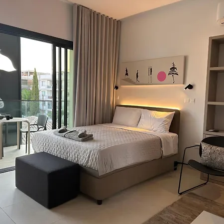 Nesseus Lux - Near Unic & Euc Appartement