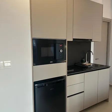 Nesseus Lux - Near Unic & Euc Apartment *