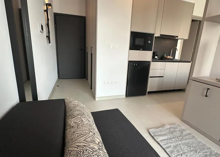 Nesseus Lux - Near Unic & Euc * Agios Dhometios